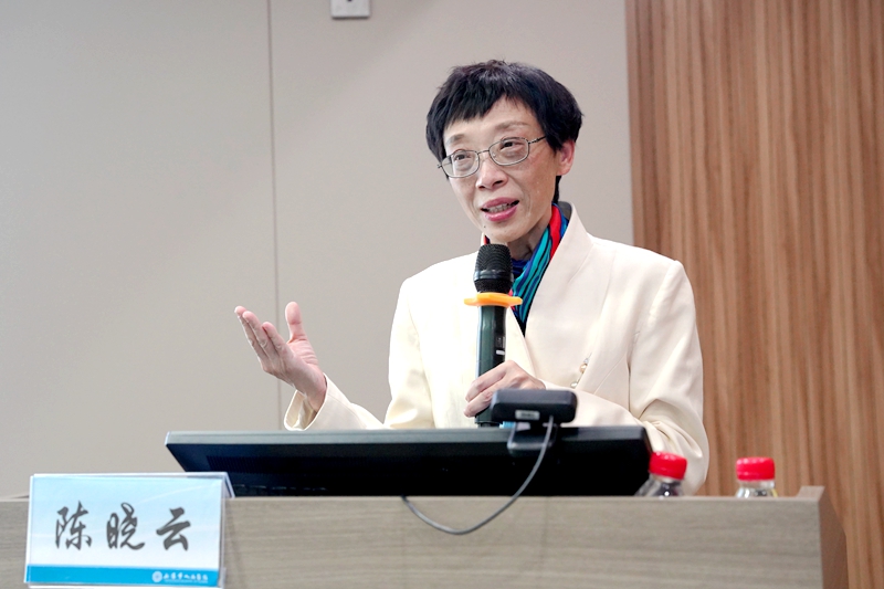 陳曉云.jpg